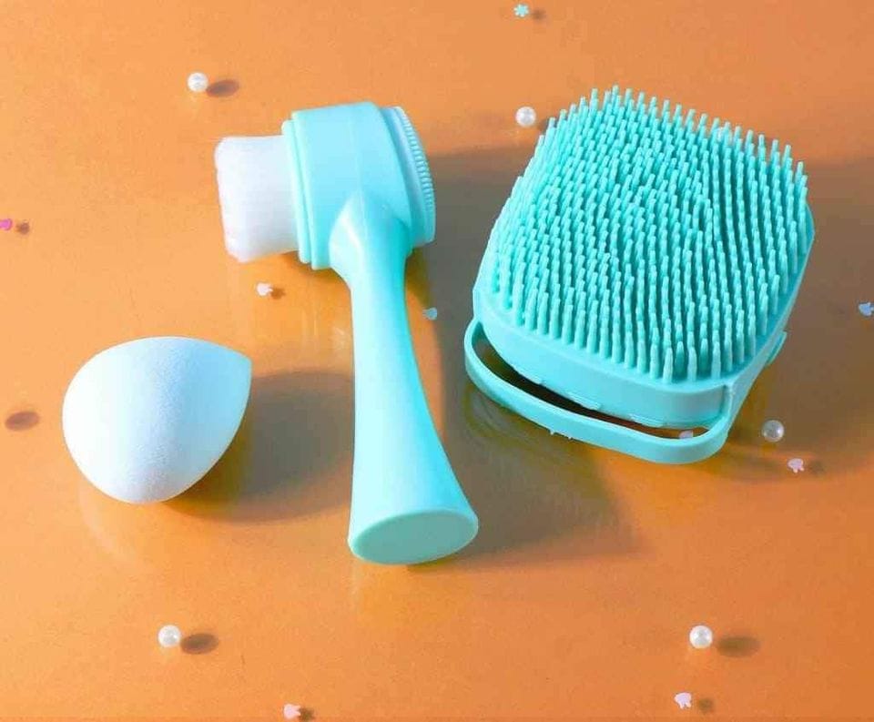 3 in 1  FACE ND BODY MASSAGER  TOOL KIT