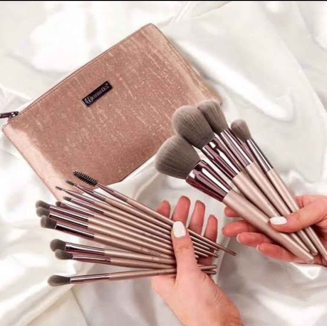 BH Cosmetics Lavish Elegance Brush Set 15 Piece