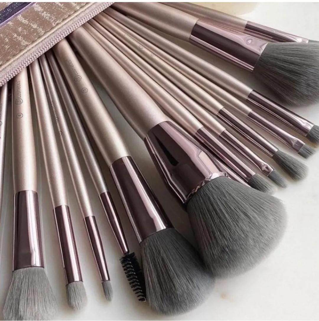 BH Cosmetics Lavish Elegance Brush Set 15 Piece