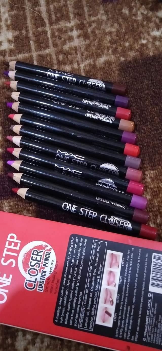 MAC ONE STEP LIP PENCIL - Image 5