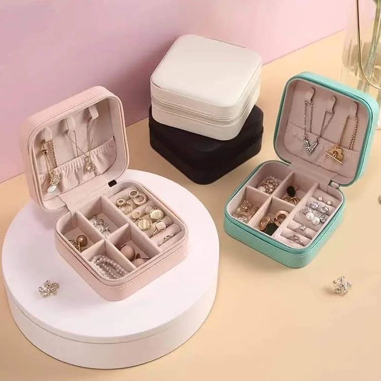 Mini Jewellery Organizer - Image 3